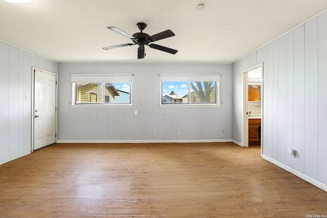 126 Howerton, San Antonio, TX 78223