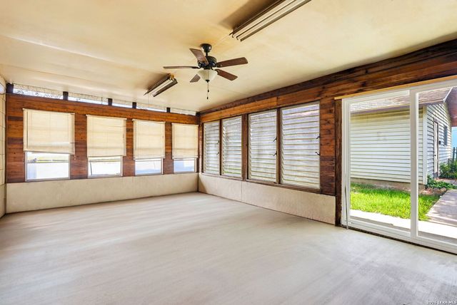 126 Howerton, San Antonio, TX 78223