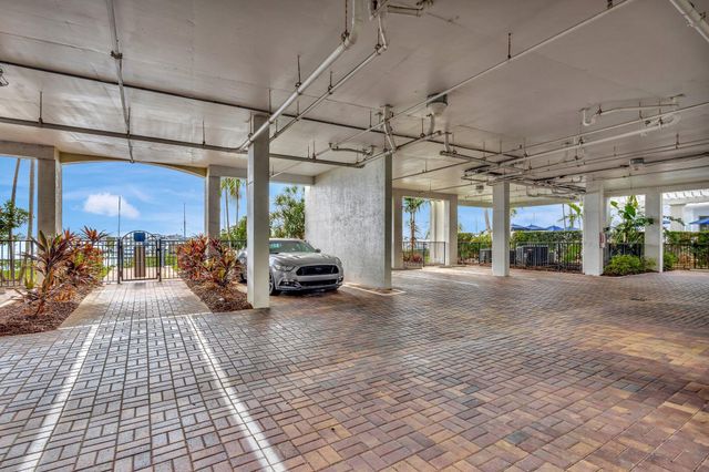 975 NW Flagler Avenue 407, Stuart, FL 34994