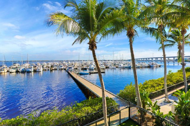 975 NW Flagler Avenue 407, Stuart, FL 34994