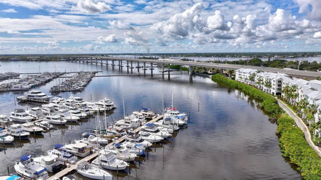 975 NW Flagler Avenue 407, Stuart, FL 34994