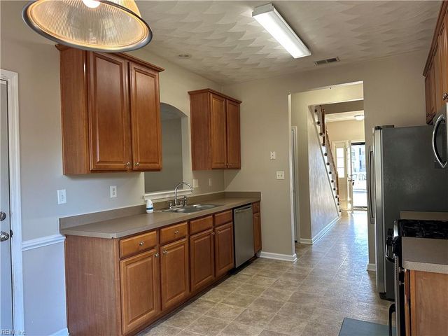 1000 Halter ARCH, Chesapeake, VA 23320