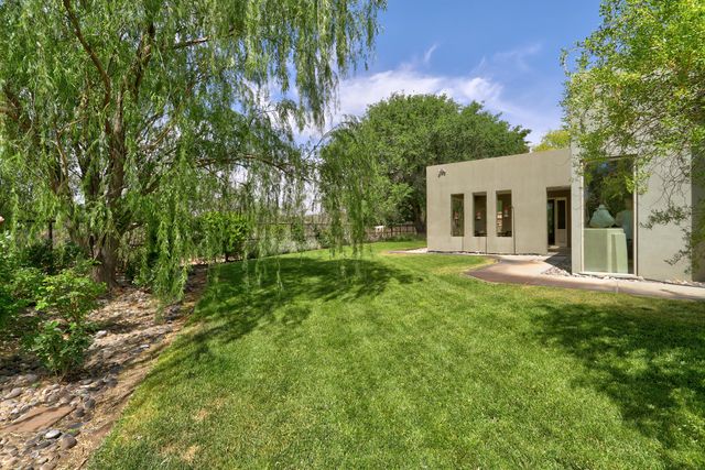 1083 W Ella Drive, Corrales, NM 87048