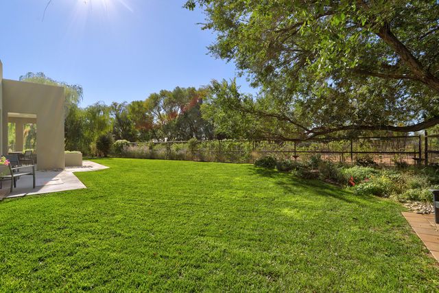 1083 W Ella Drive, Corrales, NM 87048