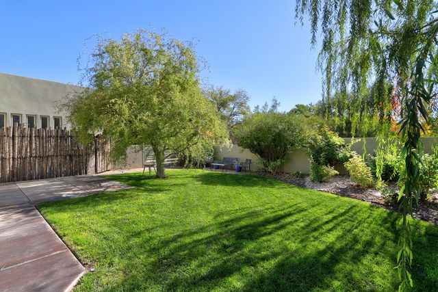 1083 W Ella Drive, Corrales, NM 87048