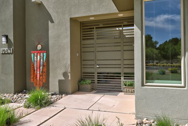 1083 W Ella Drive, Corrales, NM 87048