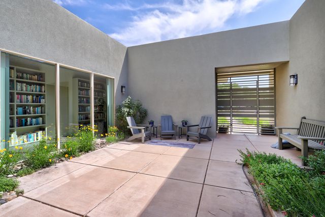 1083 W Ella Drive, Corrales, NM 87048