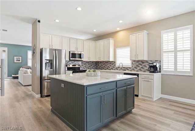 21699 Belvedere LN, Estero, FL 33928