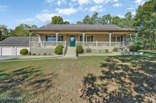 4045 Lone Wolf Circle, Crossville, TN 38572