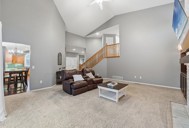 1705 Vale Court, Faribault, MN 55021