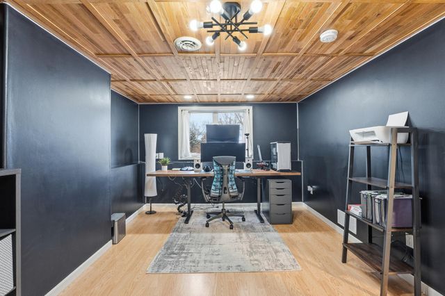 1705 Vale Court, Faribault, MN 55021