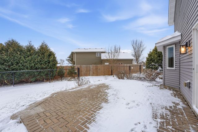 1705 Vale Court, Faribault, MN 55021