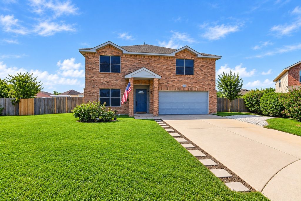 214 Hawthorne Court, Ponder, TX 76259 — photo 2