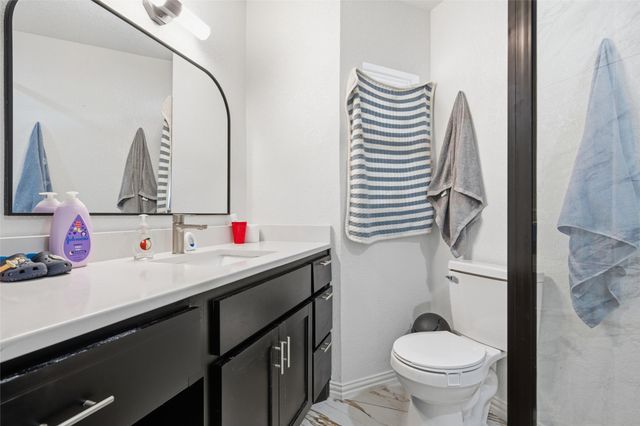 1020 E Walnut Street, Hillsboro, TX 76645