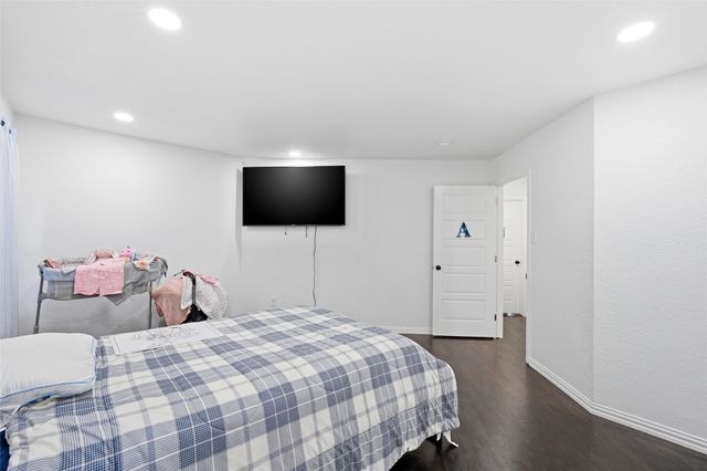 1020 E Walnut Street, Hillsboro, TX 76645