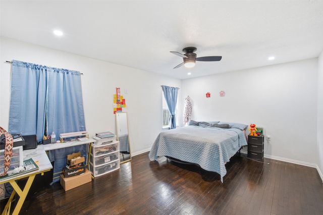 1020 E Walnut Street, Hillsboro, TX 76645