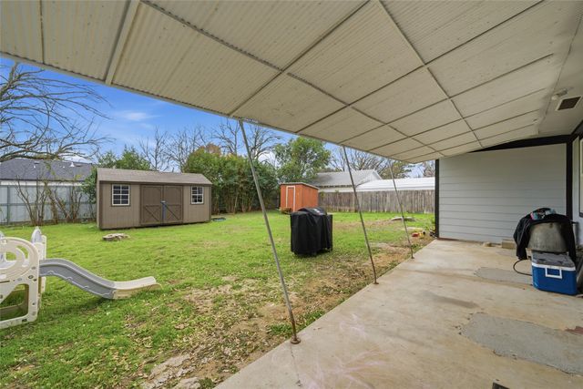 1020 E Walnut Street, Hillsboro, TX 76645