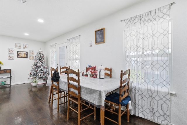 1020 E Walnut Street, Hillsboro, TX 76645