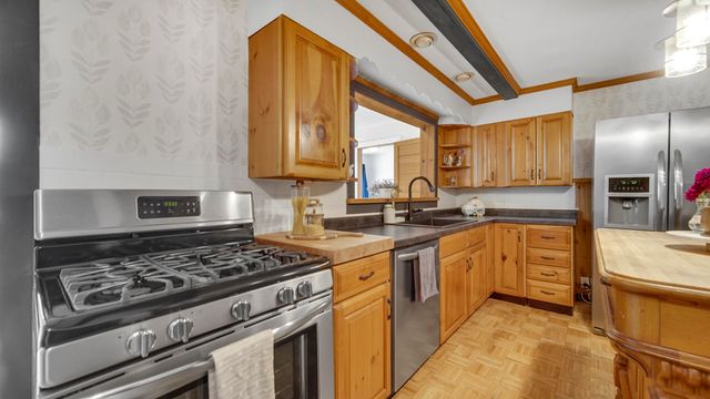 419 S 9th Street, Chesterton, IN 46304