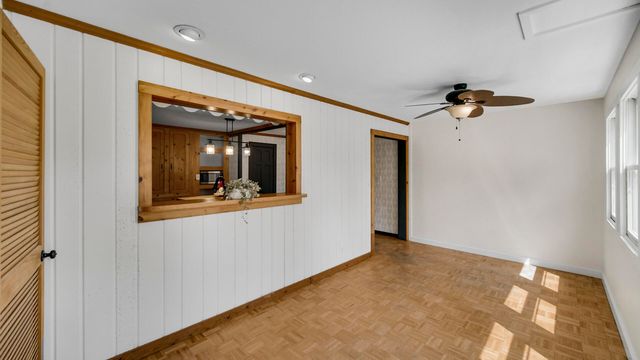 419 S 9th Street, Chesterton, IN 46304