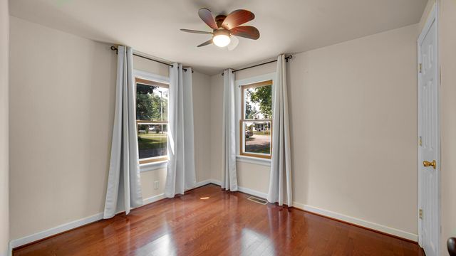 419 S 9th Street, Chesterton, IN 46304
