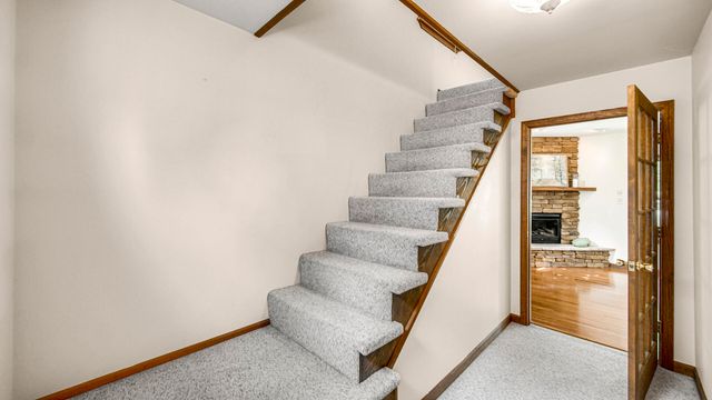 419 S 9th Street, Chesterton, IN 46304