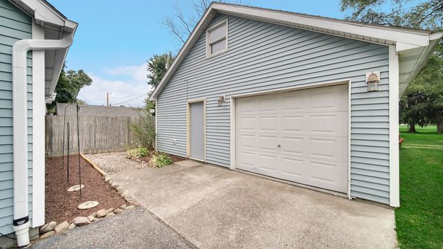 419 S 9th Street, Chesterton, IN 46304