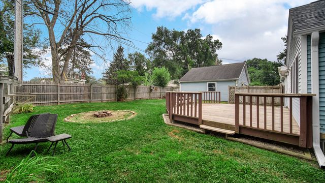 419 S 9th Street, Chesterton, IN 46304