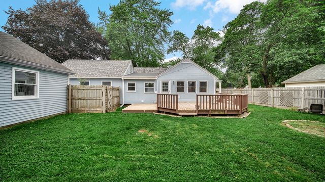 419 S 9th Street, Chesterton, IN 46304