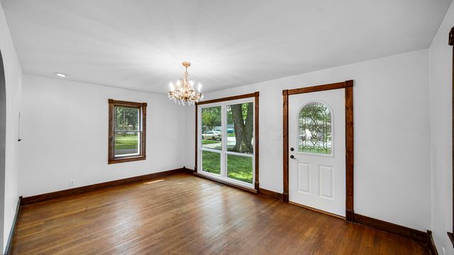 419 S 9th Street, Chesterton, IN 46304