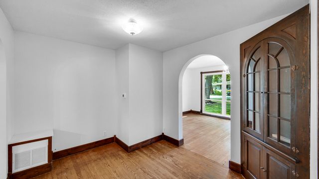 419 S 9th Street, Chesterton, IN 46304