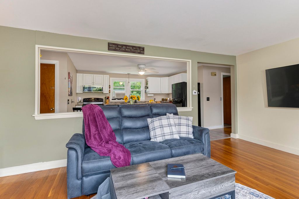 8 Kenneth Road, South Portland, ME 04106 — photo 5