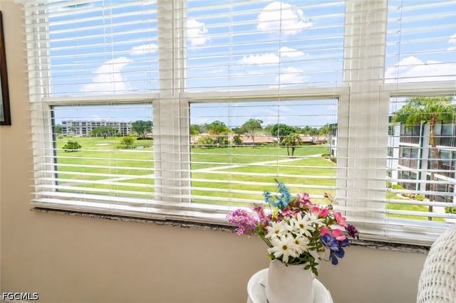 1747 Pebble Beach DR 302, Fort Myers, FL 33907