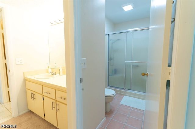1747 Pebble Beach DR 302, Fort Myers, FL 33907