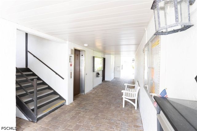 1747 Pebble Beach DR 302, Fort Myers, FL 33907