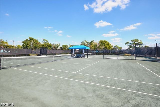 1747 Pebble Beach DR 302, Fort Myers, FL 33907