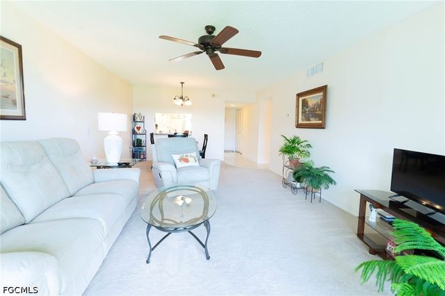 1747 Pebble Beach DR 302, Fort Myers, FL 33907
