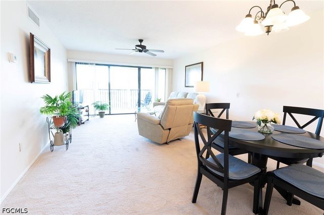 1747 Pebble Beach DR 302, Fort Myers, FL 33907