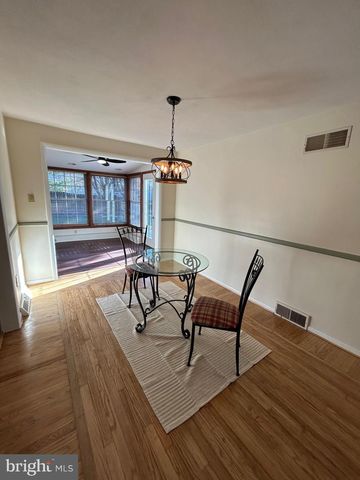 120 CLARKSON DR, York, PA 17403