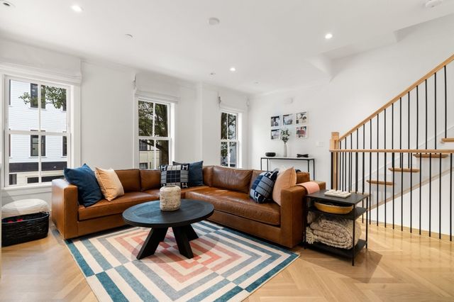 255 W Third, Boston, MA 02127