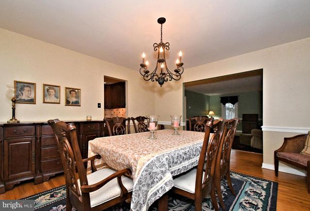 23 CARRIAGE LN, Norristown, PA 19401