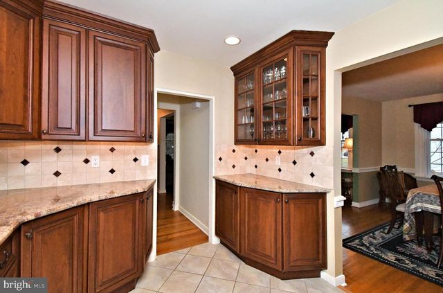 23 CARRIAGE LN, Norristown, PA 19401