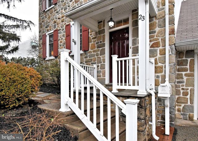 23 CARRIAGE LN, Norristown, PA 19401