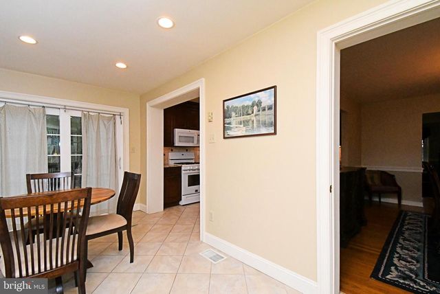 23 CARRIAGE LN, Norristown, PA 19401