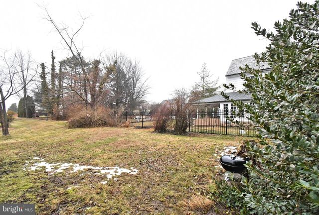 23 CARRIAGE LN, Norristown, PA 19401