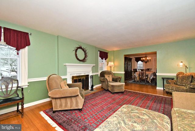 23 CARRIAGE LN, Norristown, PA 19401