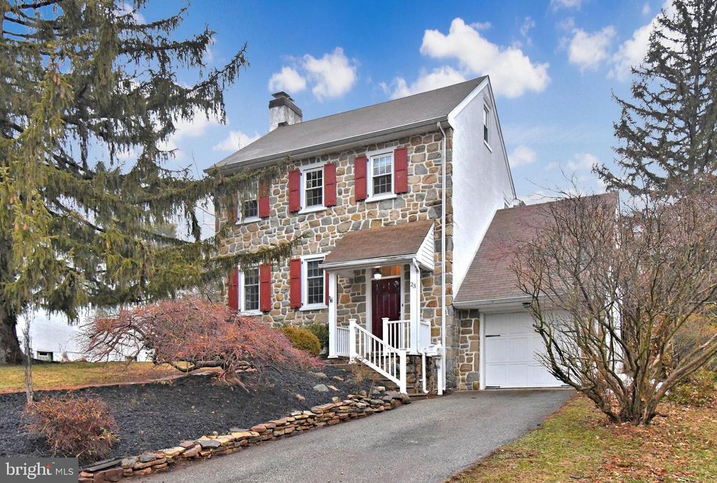 23 CARRIAGE LN, Norristown, PA 19401