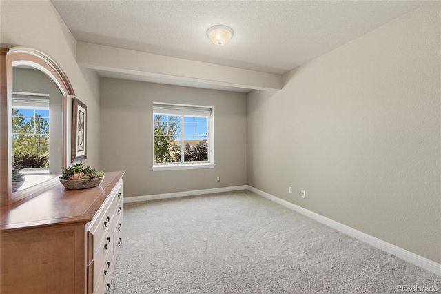 8120 S Blackstone Parkway, Aurora, CO 80016