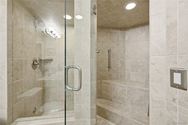 8120 S Blackstone Parkway, Aurora, CO 80016