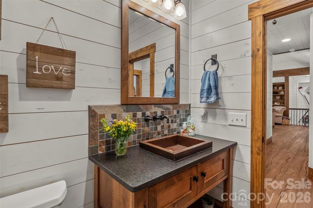 2087 Firestone Trail, Nebo, NC 28761